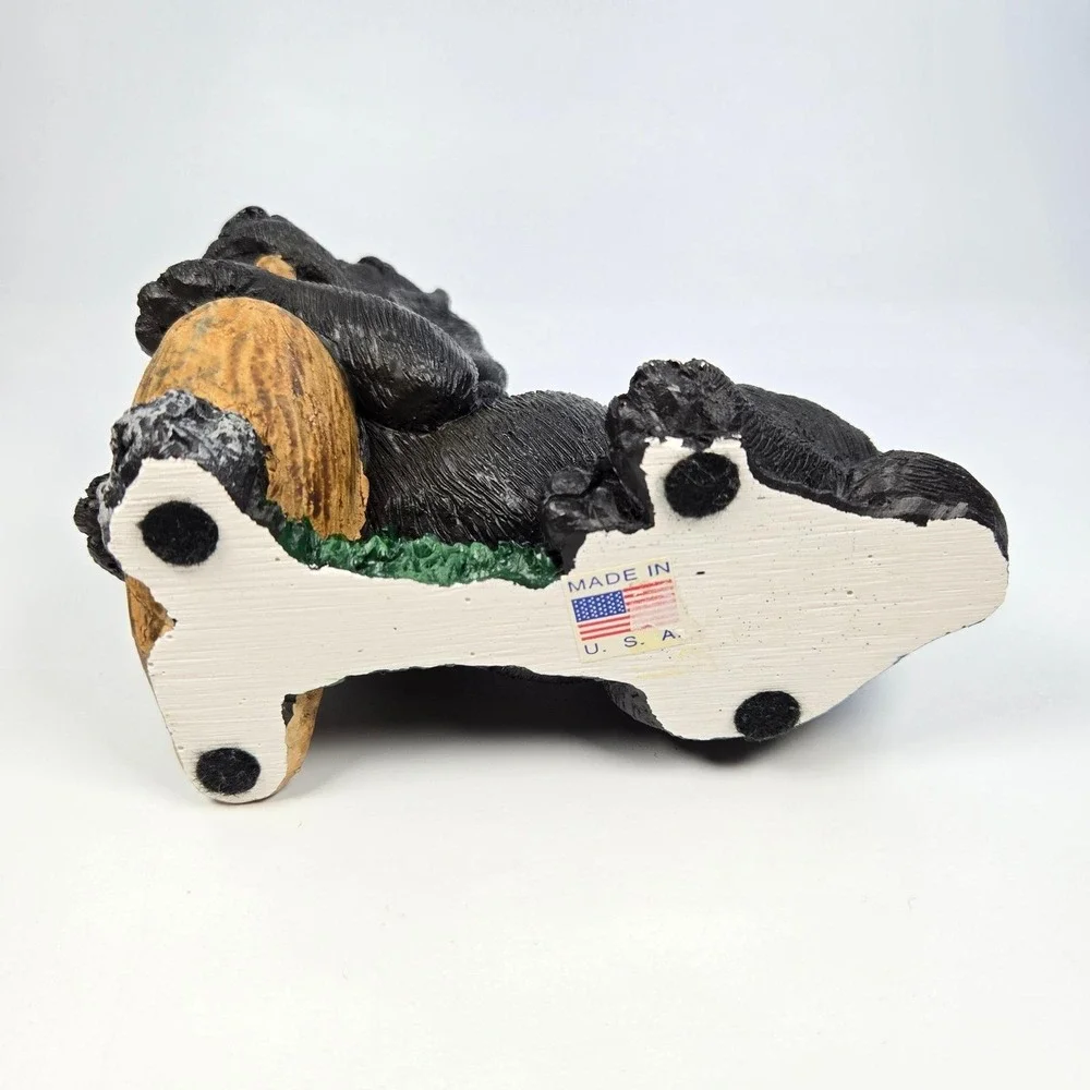 Vintage Living Stone Black Lab Hunting Dog Puppy Figurine with Duck‎ Decoy 1996